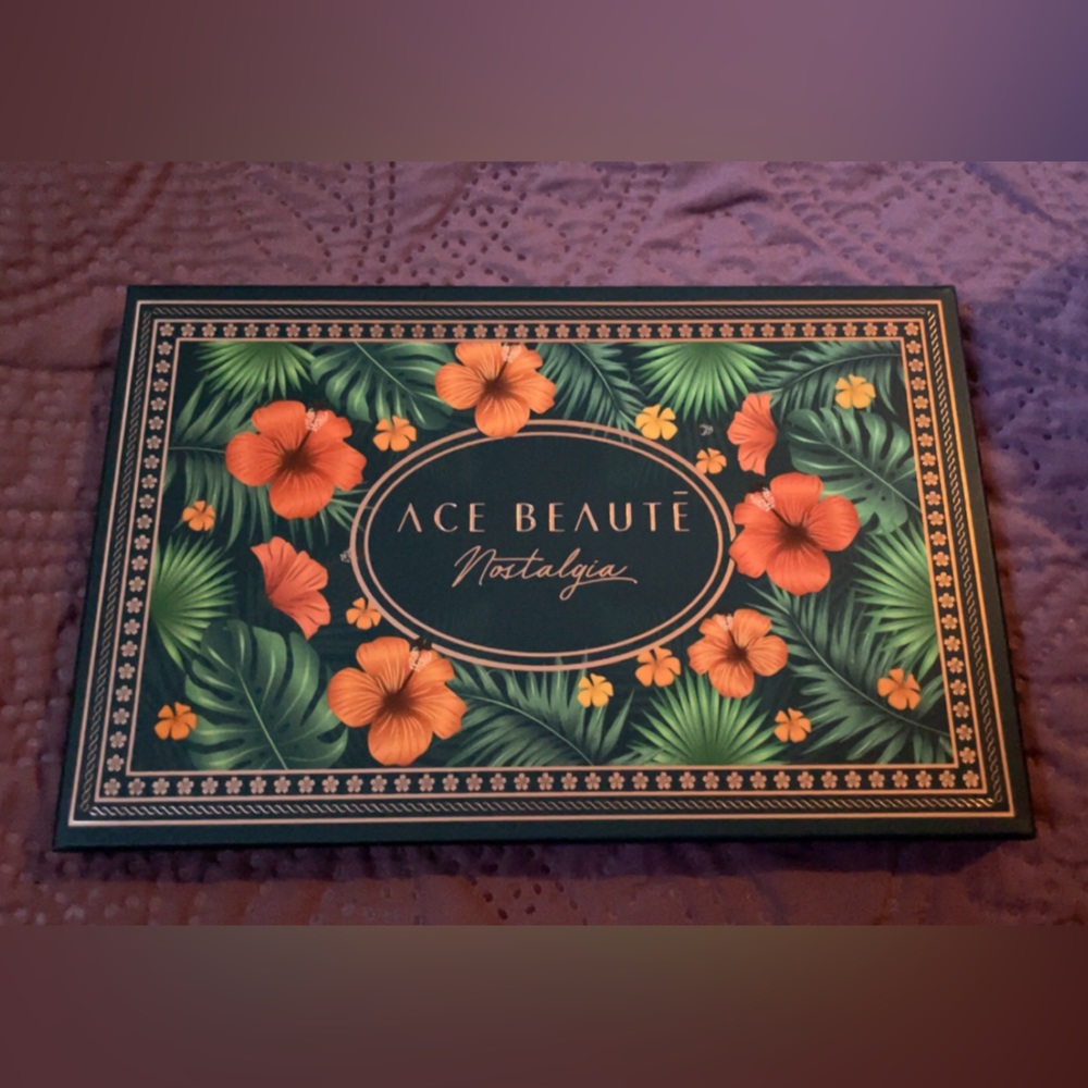 NEW!! Ace Beauty Nostalgia Palette
